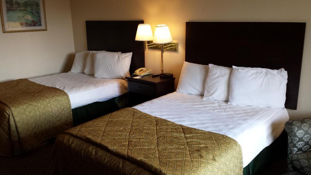 Quality Inn Tampa Lake Magdalene Rom bilde